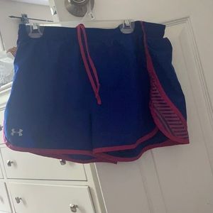 Size medium under armor shorts